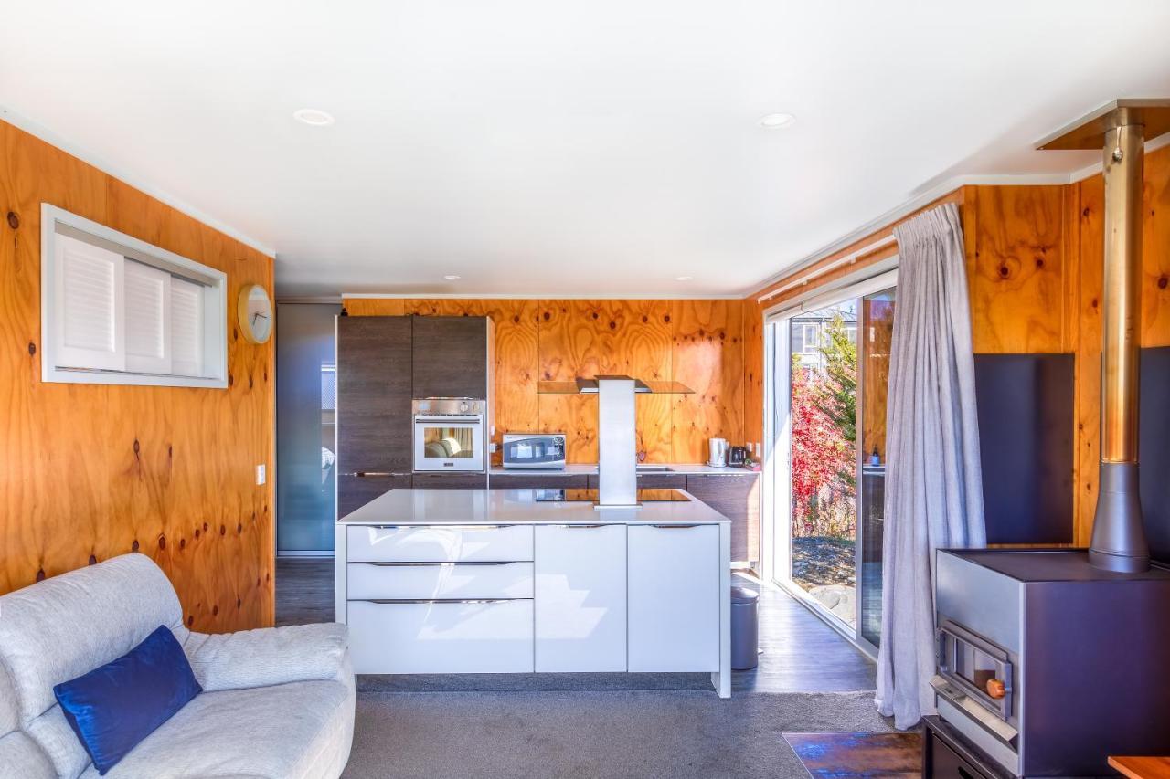 Tekapo Blue Cottage Лейк Текапо Екстериор снимка